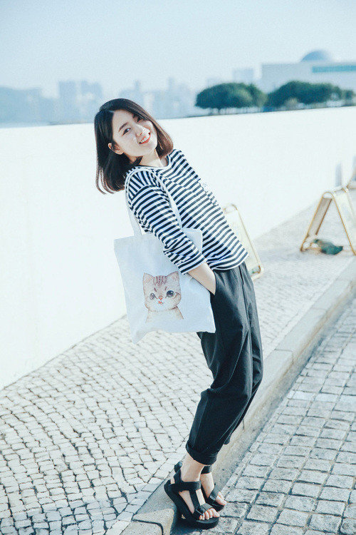 开云体育中国官网-_海滩度假赛：阳光、沙滩与运动的完美结合_，阳光海边沙滩视频