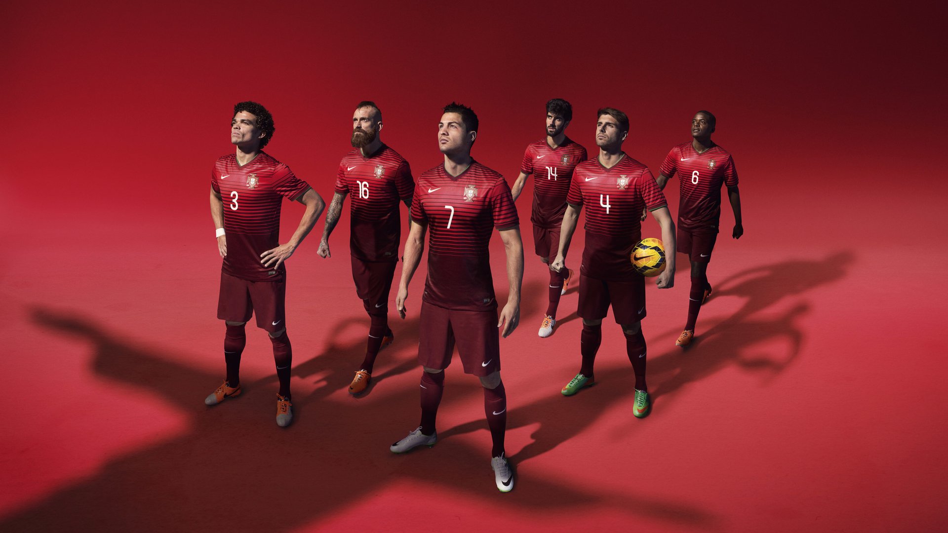 开云娱乐官网-“马科斯·莫奇的全场覆盖与领导能力，助力美洲狮队建立强大防线”